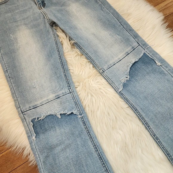 Flare Jeans - Picture 3 of 4